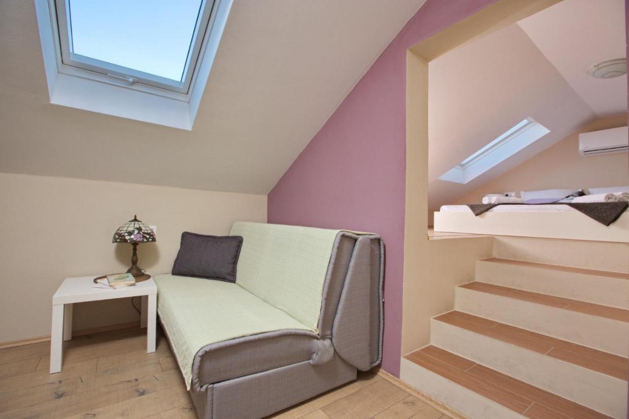 Apartment Neno - 50 M From Center